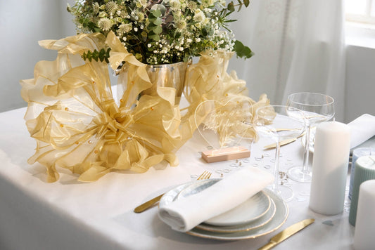Crie uma decoração de flores de organza gigante para qualquer evento!