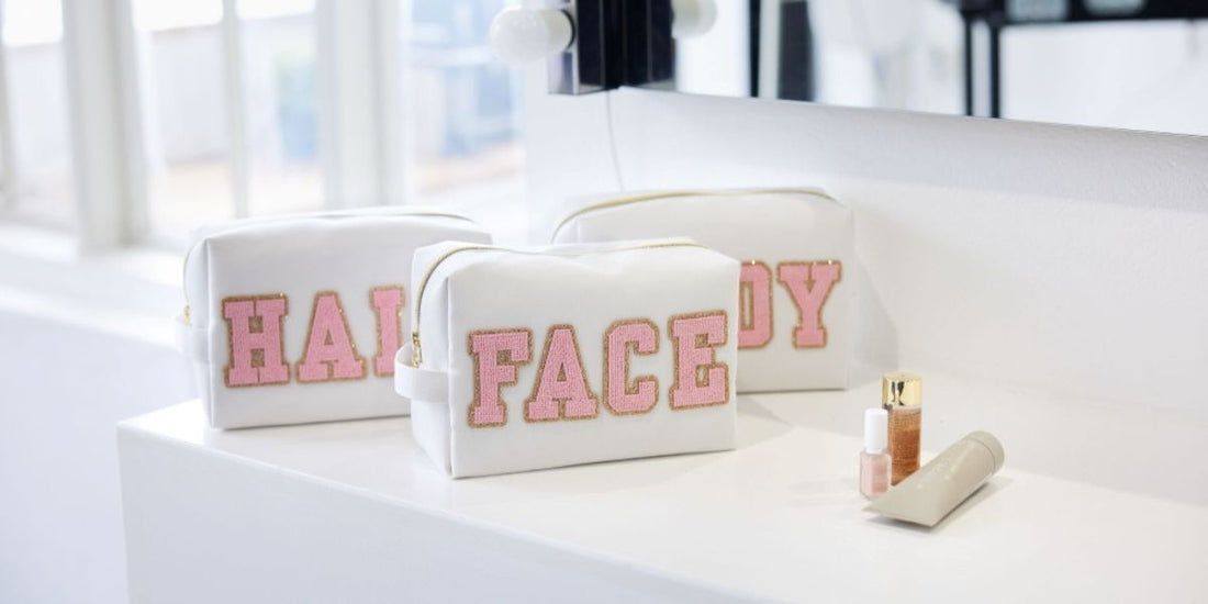 Craft Your Essential Organizer: Chenille-Inspired Zippered Pouch