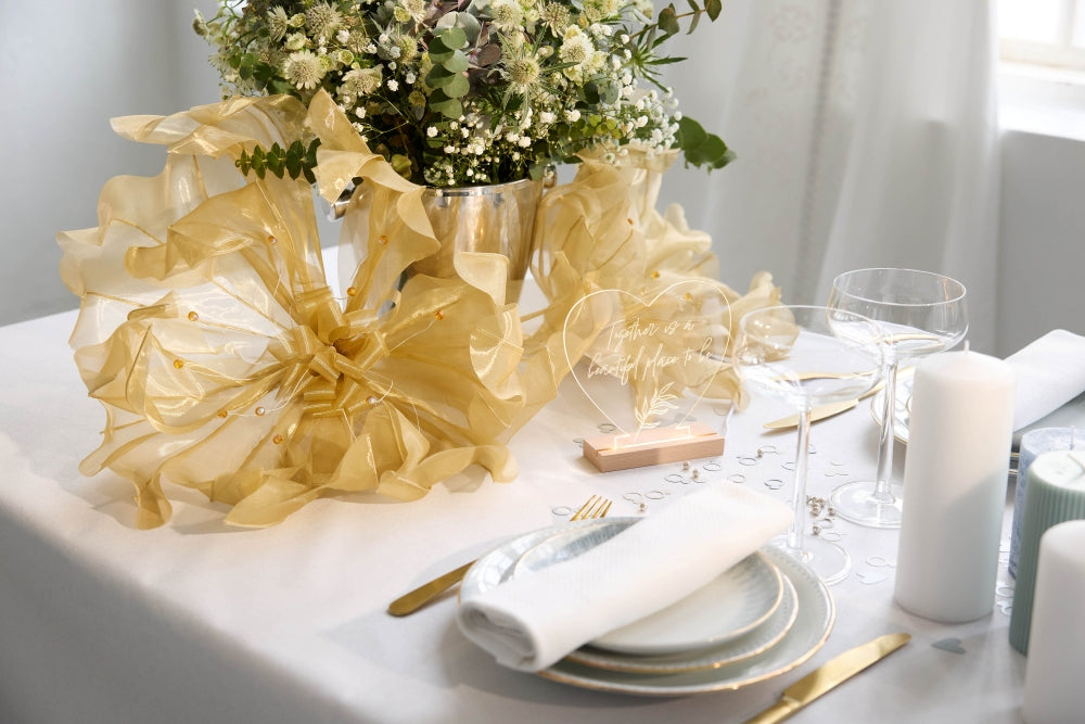 Create una decorazione floreale gigante in organza per qualsiasi evento!